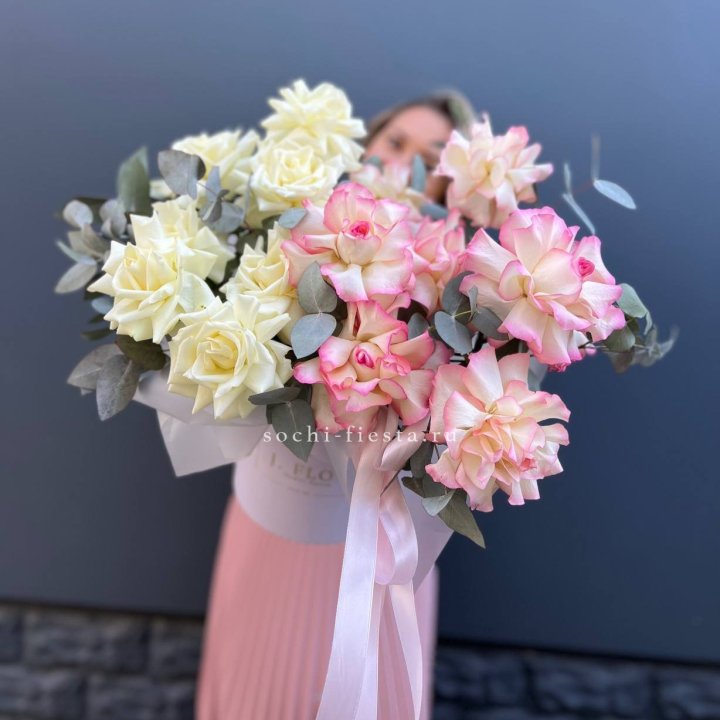 15 Французских роз в боксе в Сургуте