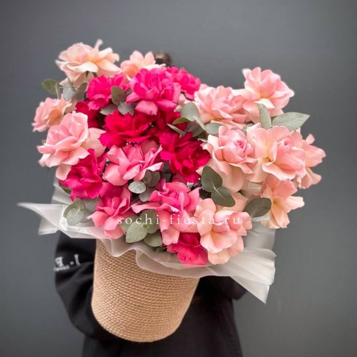 23 Французские розы Микс в боксе в Сургуте