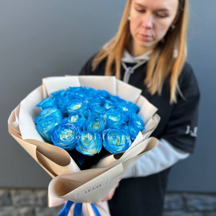 Букет синих роз блю логан в Сургуте