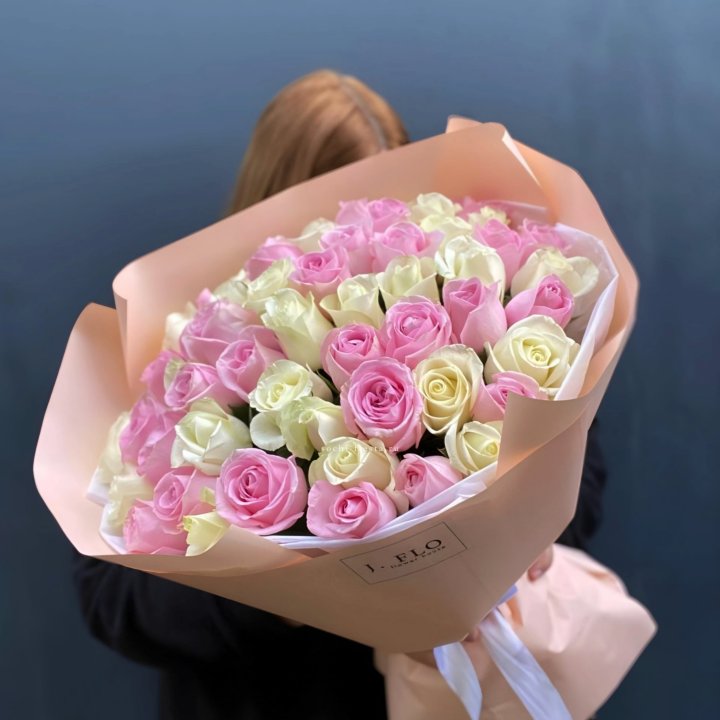 55 роз микс нежности в Сургуте