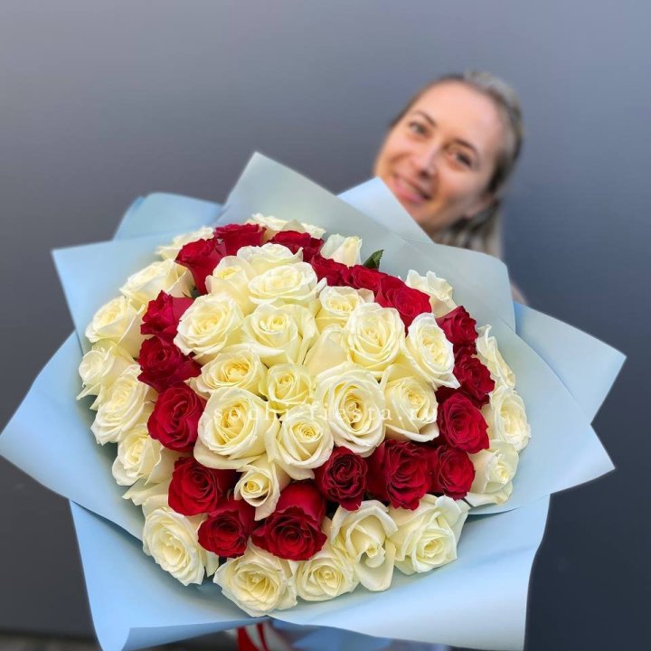 51 роза "Сердце" в Сургуте