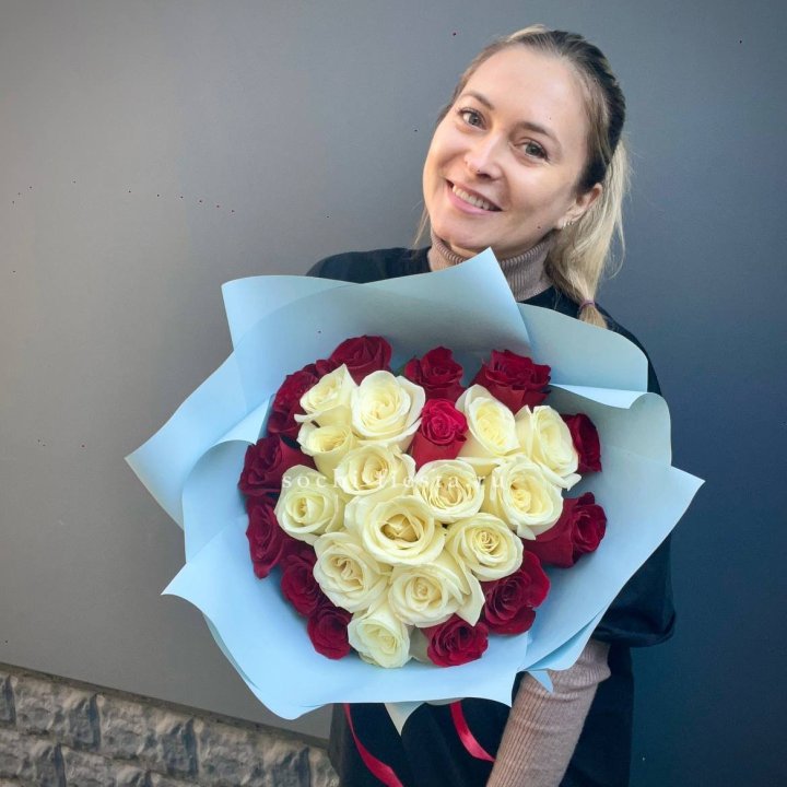 27 роз "Сердце" в Сургуте