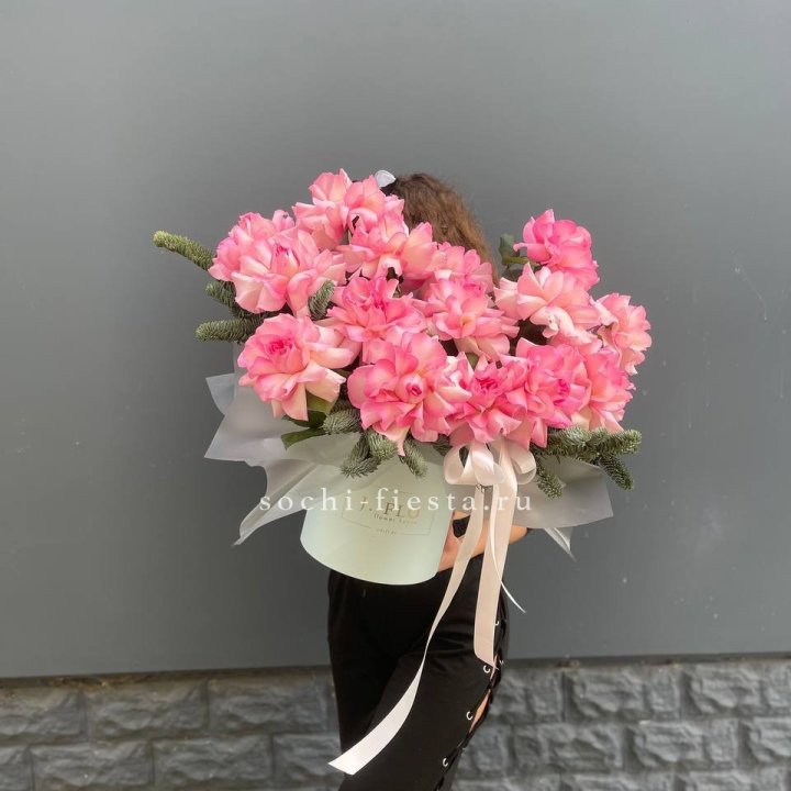 Бокс из 15 французских роз в Сургуте