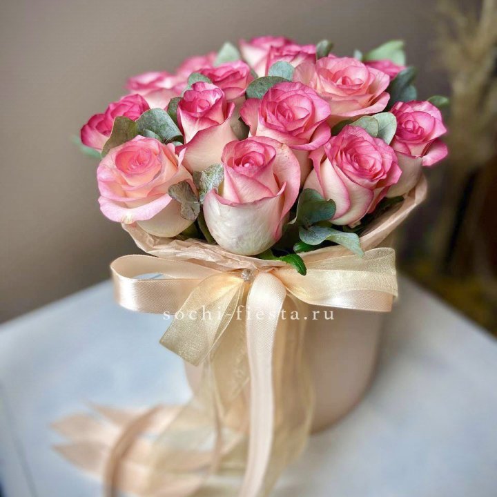 19 Роз Джумилия в коробке в Сургуте