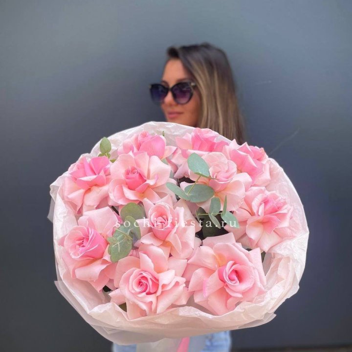 Букет роз "Минифу" в Сургуте