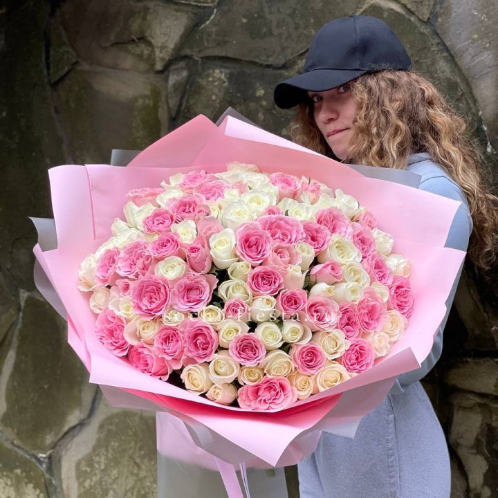 101 роза Миксбери в Сургуте