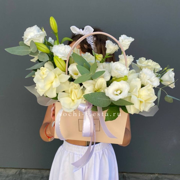 Сумочка цветов "Матина" в Сургуте