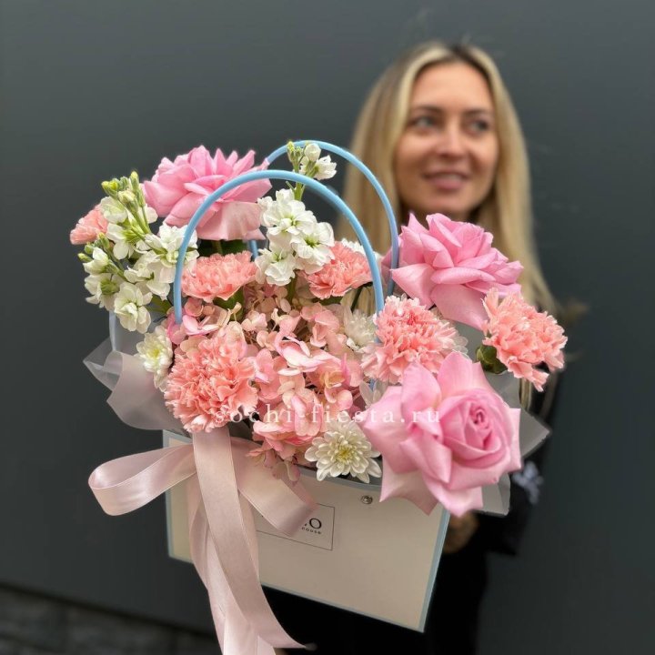 Сумочка "Бал цветов" в Сургуте