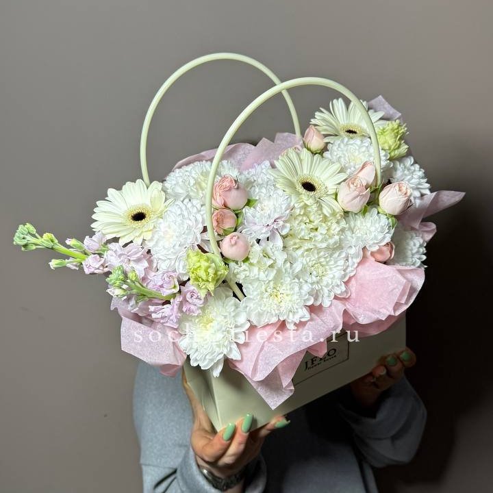 Сумочка "Белый рассвет" в Сургуте