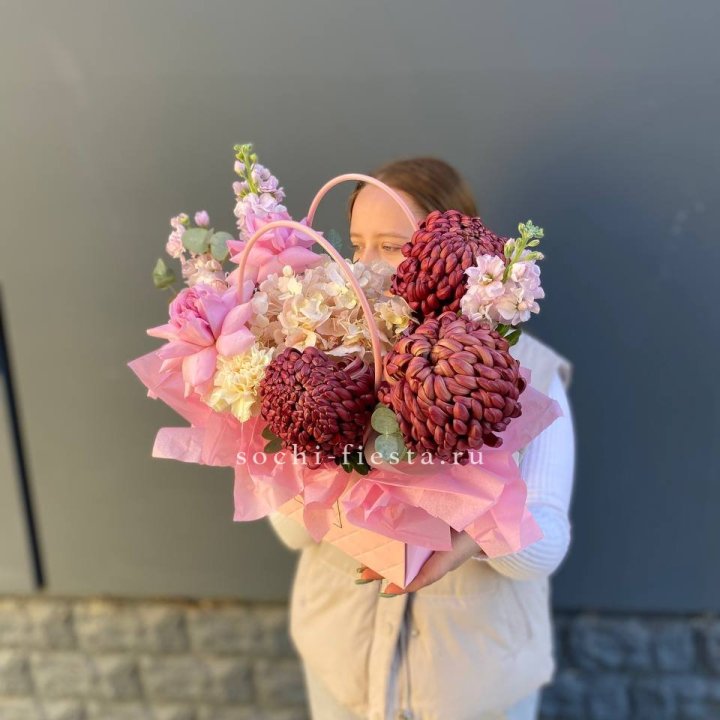 Сумочка нежная с бигуди в Сургуте