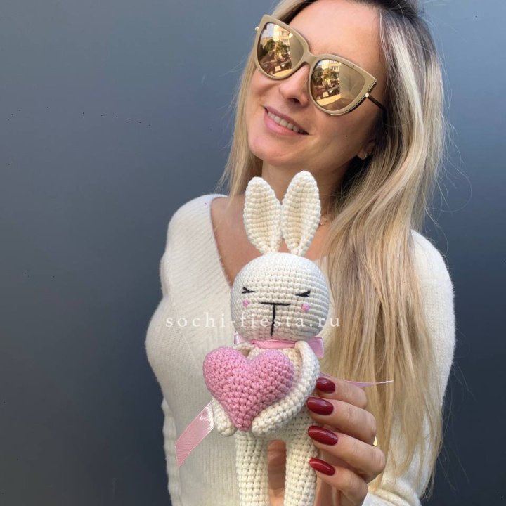 Зайка с сердцем ручной работы в Сургуте