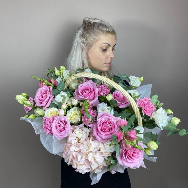 Цветочная корзина № 5 в Сургуте